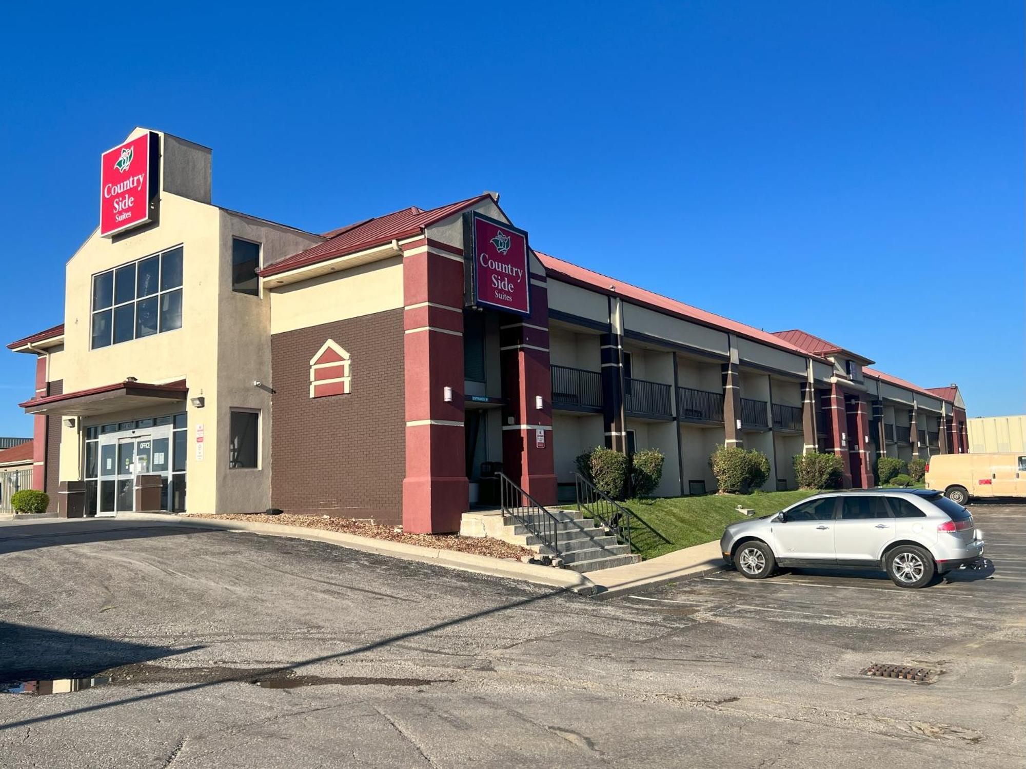 Countryside Suites Kansas City Independence I-70 East Sports Complex Hotel Экстерьер фото